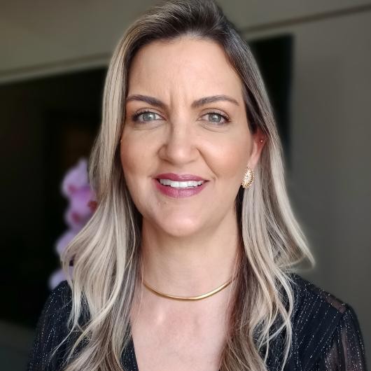 Dra. Cláudia Lara Fonseca (organização)